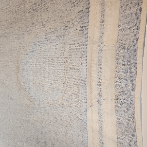 Unique vintage crocheted basket Cannon towel - Picture 5 of 5